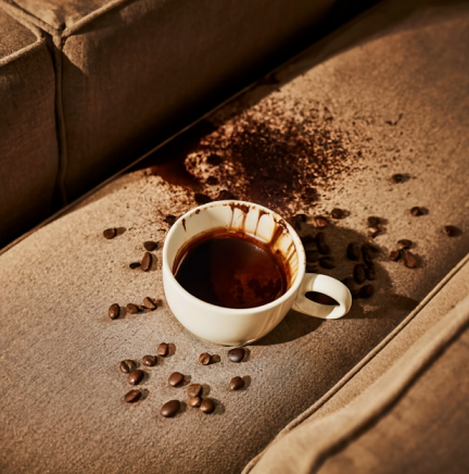 نحوه شستشوی انواع لک مبل در خانه